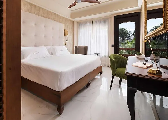 Santa Catalina A Royal Hideaway